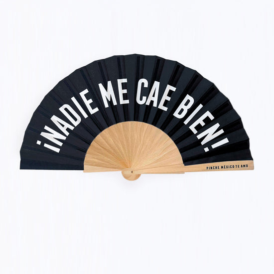 ABANICO NEGRO ¡NADIE ME CAE BIEN!