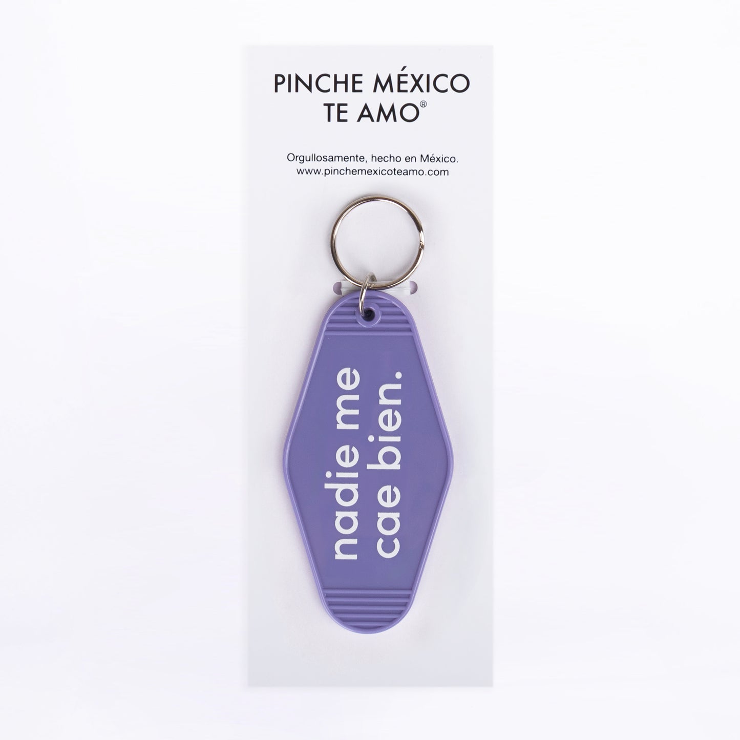 LLAVERO NADIE ME CAE BIEN MORADO