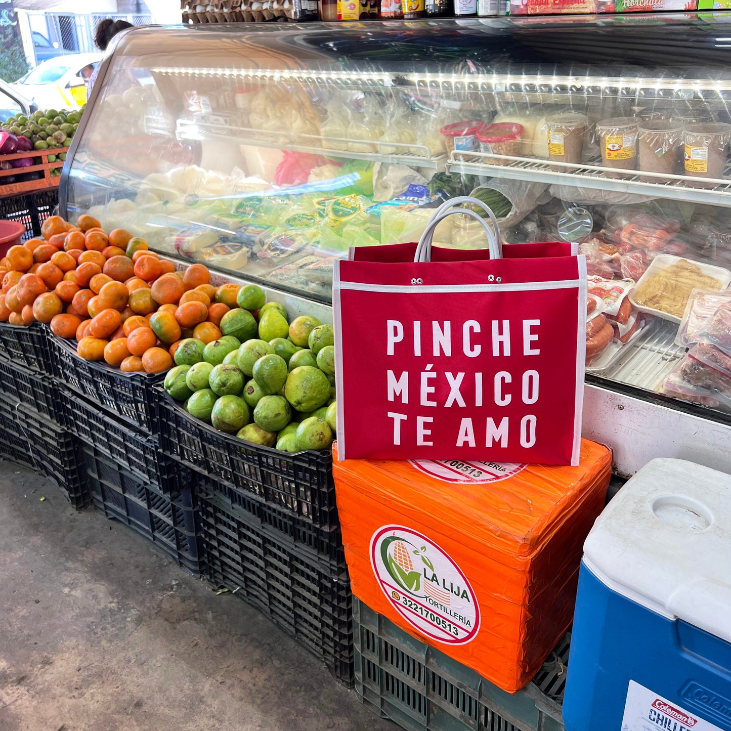BOLSA DE MERCADO PINCHE MÉXICO TE AMO ROJA