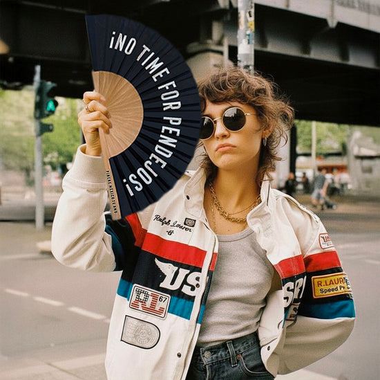 ABANICO NEGRO ¡NO TIME FOR PENDEJOS!